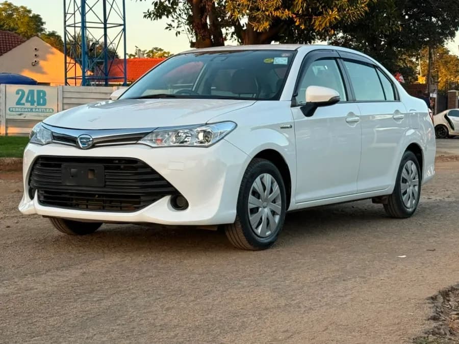 2016 Toyota Corolla Axio Hybrid Automatic Sedan