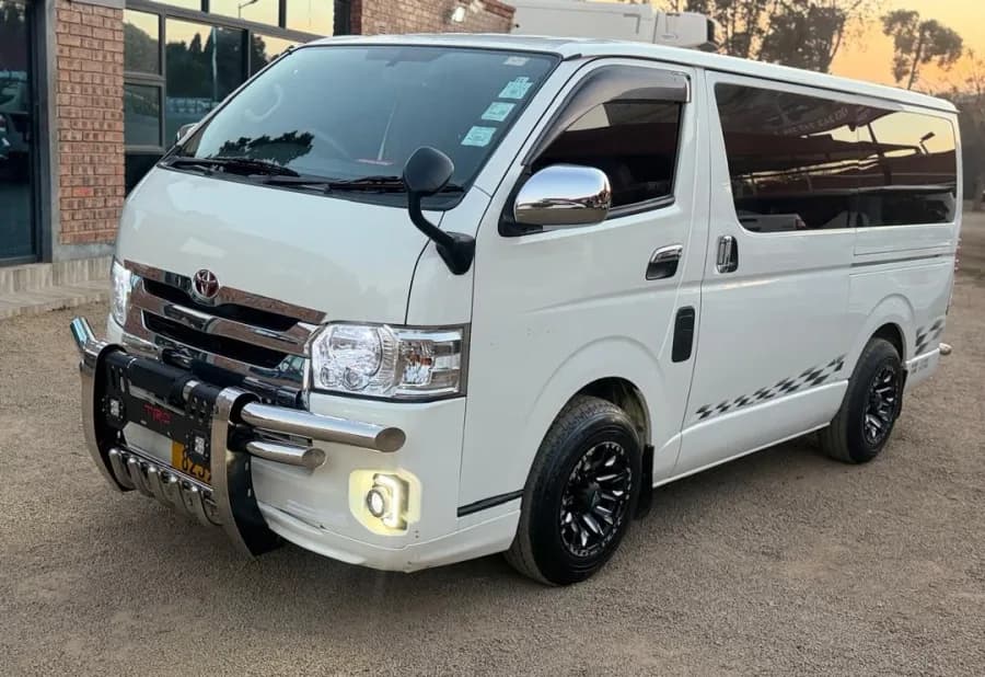 Toyota Hiace Super GL 3.0 Diesel Van, 2015, 80 000 km