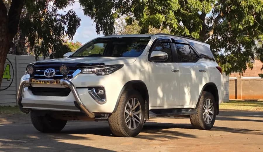 2019 Toyota Fortuner GD6 2.8L Diesel SUV, leather interior