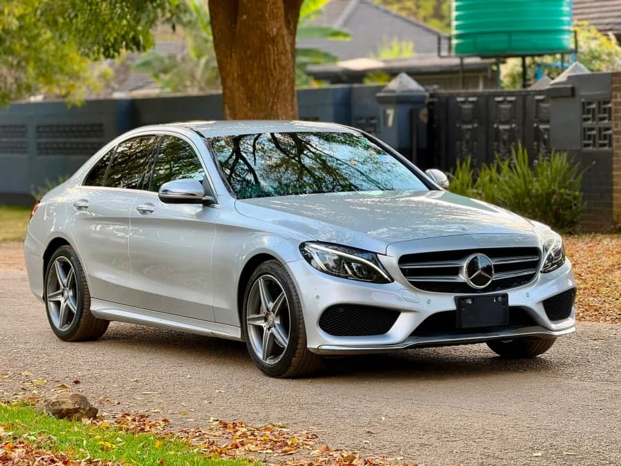2017 Mercedes-Benz C200 W205 — Turbo Petrol Sedan, 56,000 km