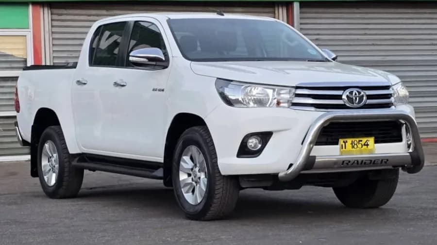 Toyota Hilux GD6 Raider 2.8 Diesel 2017