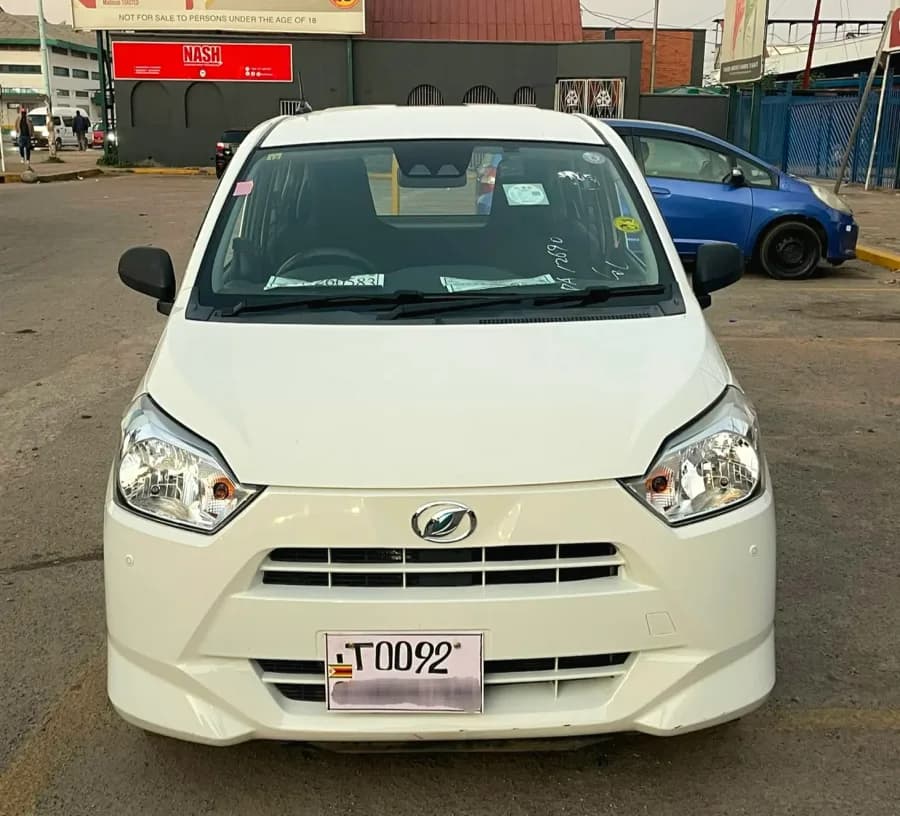 2017 Daihatsu Mira ES, 68,000 km, automatic petrol