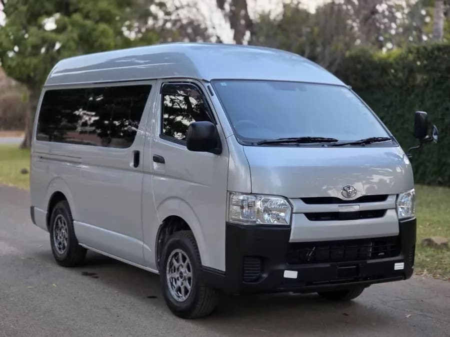 2020 Toyota Hiace High Roof, 2.8L Turbodiesel, 83,000 km